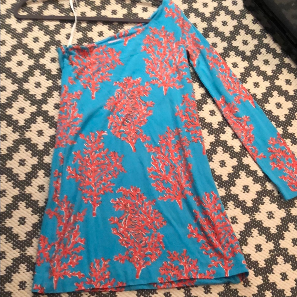 Beautiful Lilly Pulitzer one shoulder dress